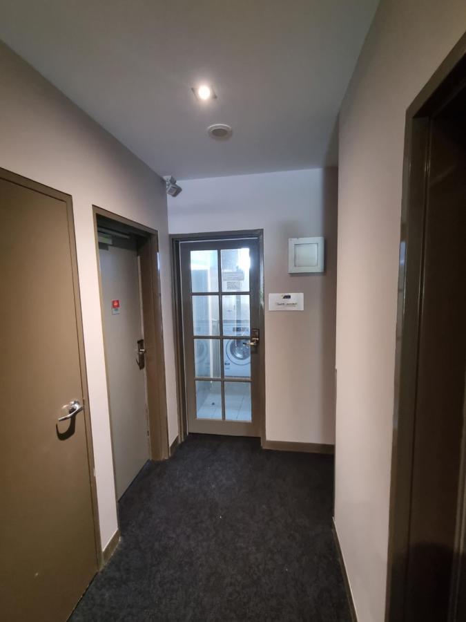 Melbourne Vivo Apart otel Dış mekan fotoğraf